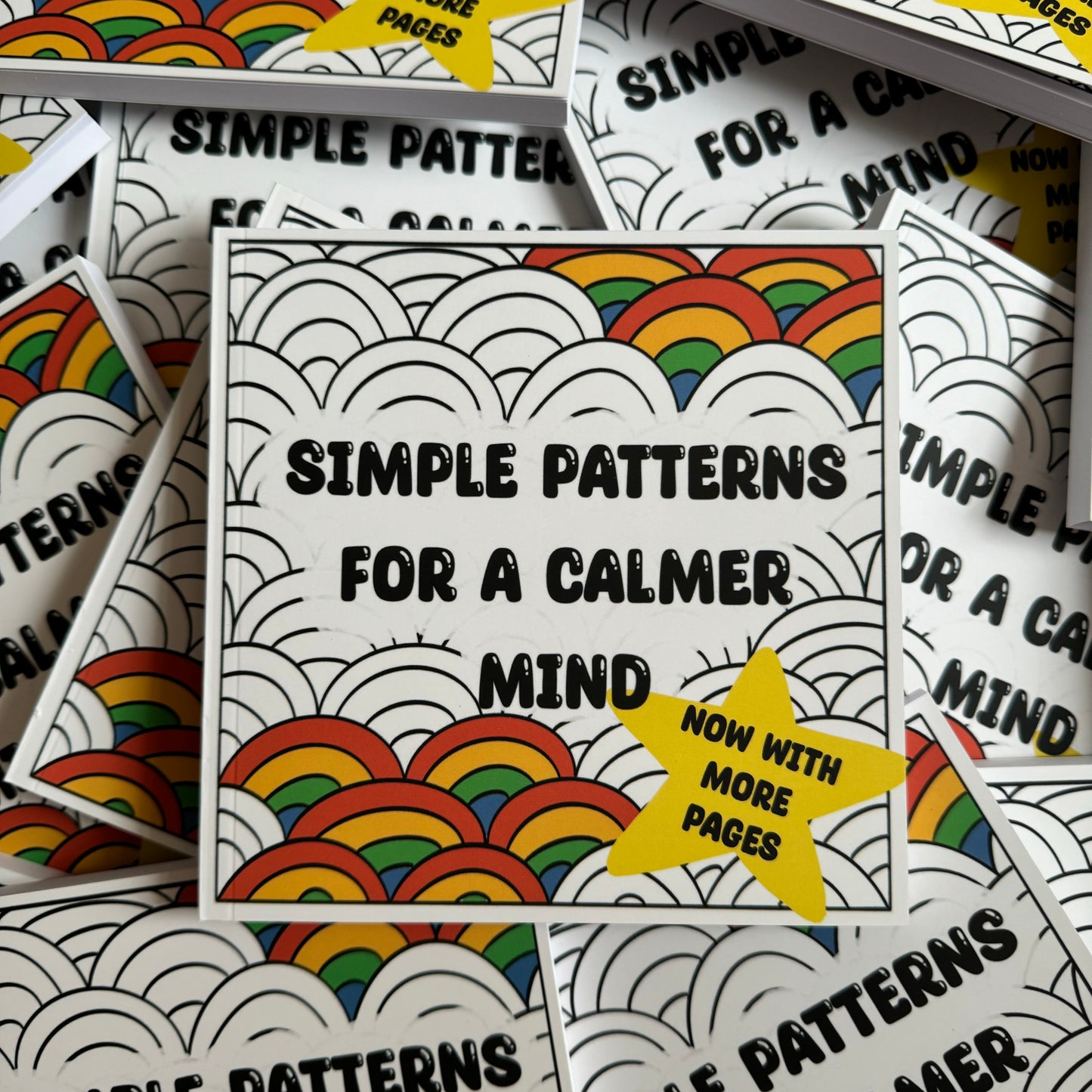 NOW EVEN BIGGER Simple Patterns for a Calmer Mind | Mini Colouring Book