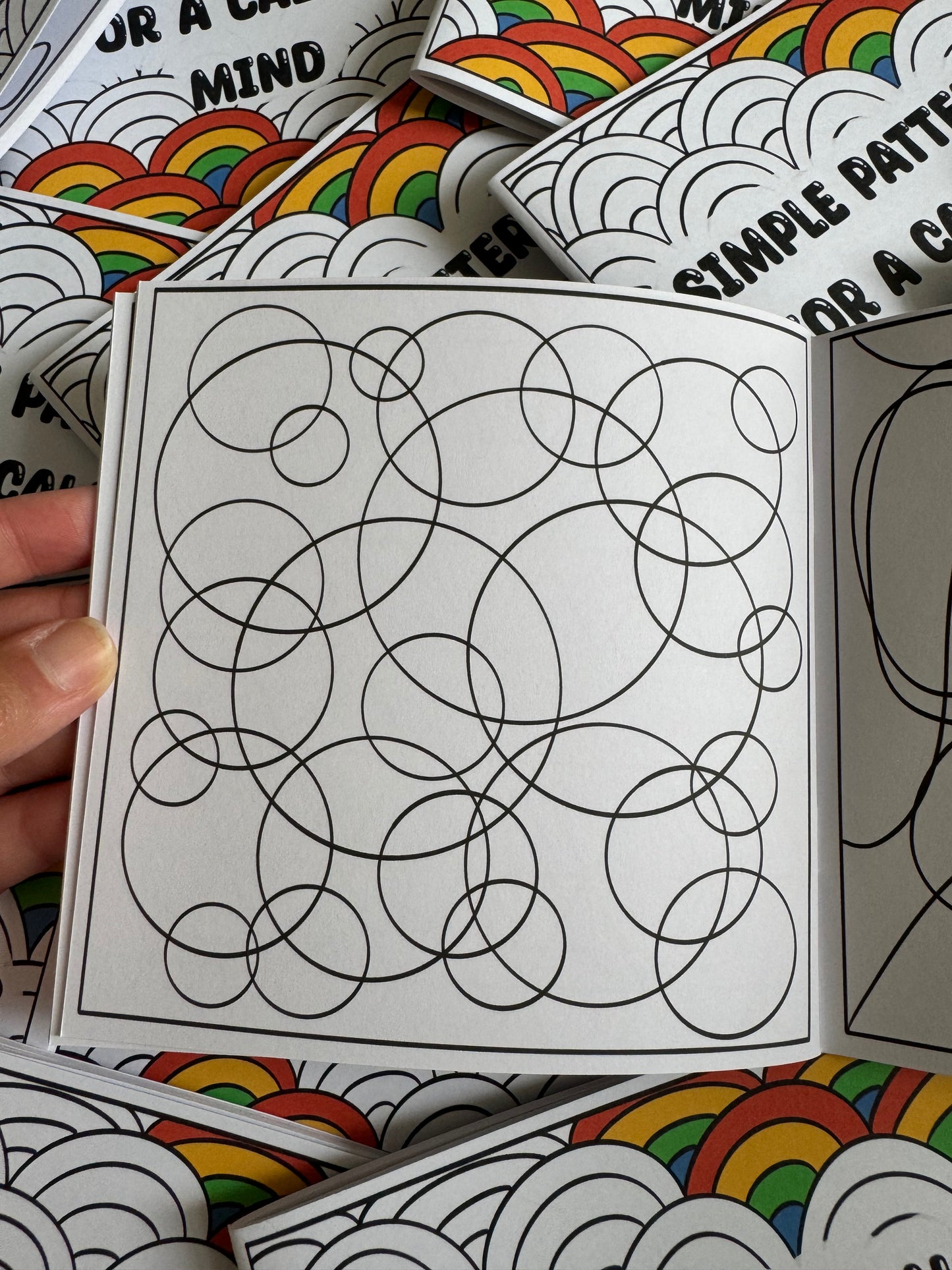 Simple Patterns for a Calmer Mind | Mini Colouring Book